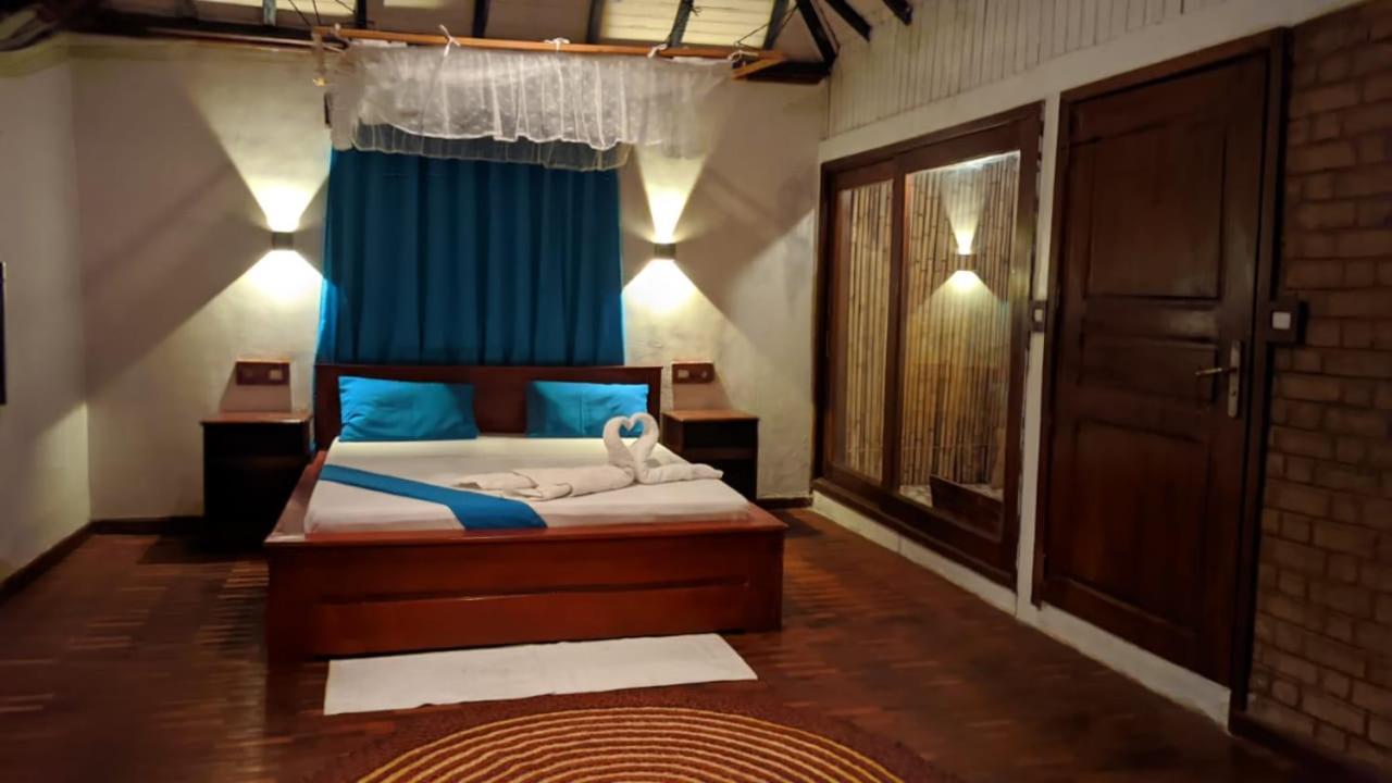 Ampazony Oasis Lodge Махаянга Екстериор снимка