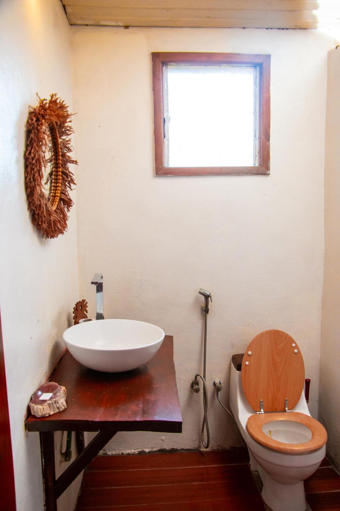 Ampazony Oasis Lodge Махаянга Екстериор снимка