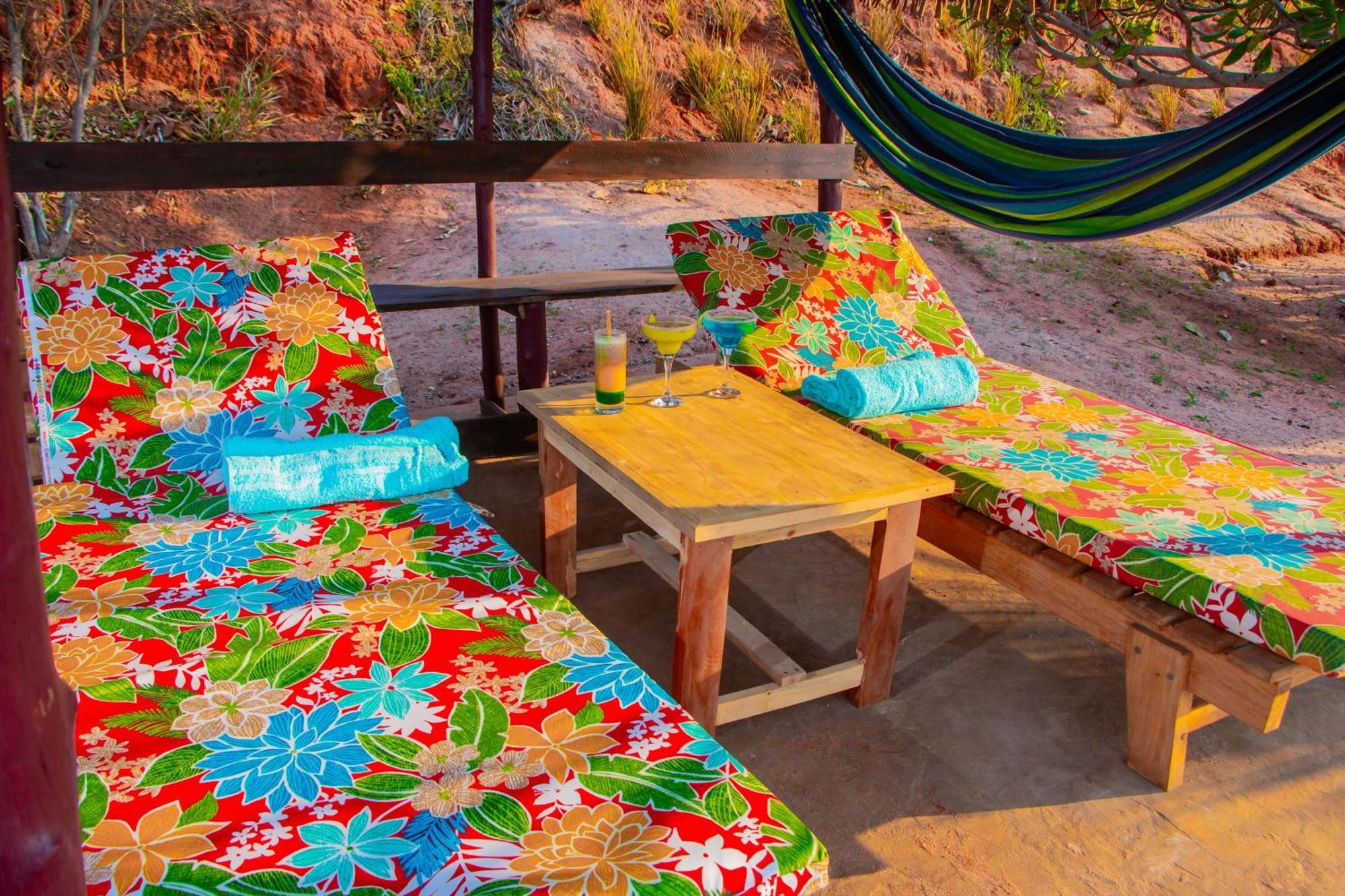 Ampazony Oasis Lodge Махаянга Екстериор снимка